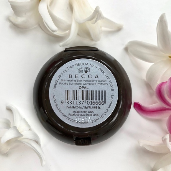 ❤️3 for $25❤️ BECCA Shimmering Highlighter Mini - Picture 3 of 3